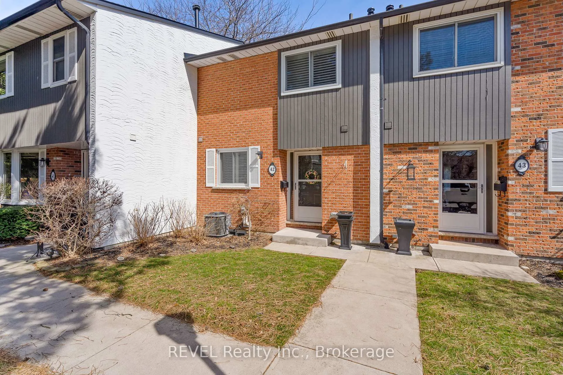 Photo 1 of Unit 42, 77 Linwell Road, St. Catharines, Lakeport — HOMEH
