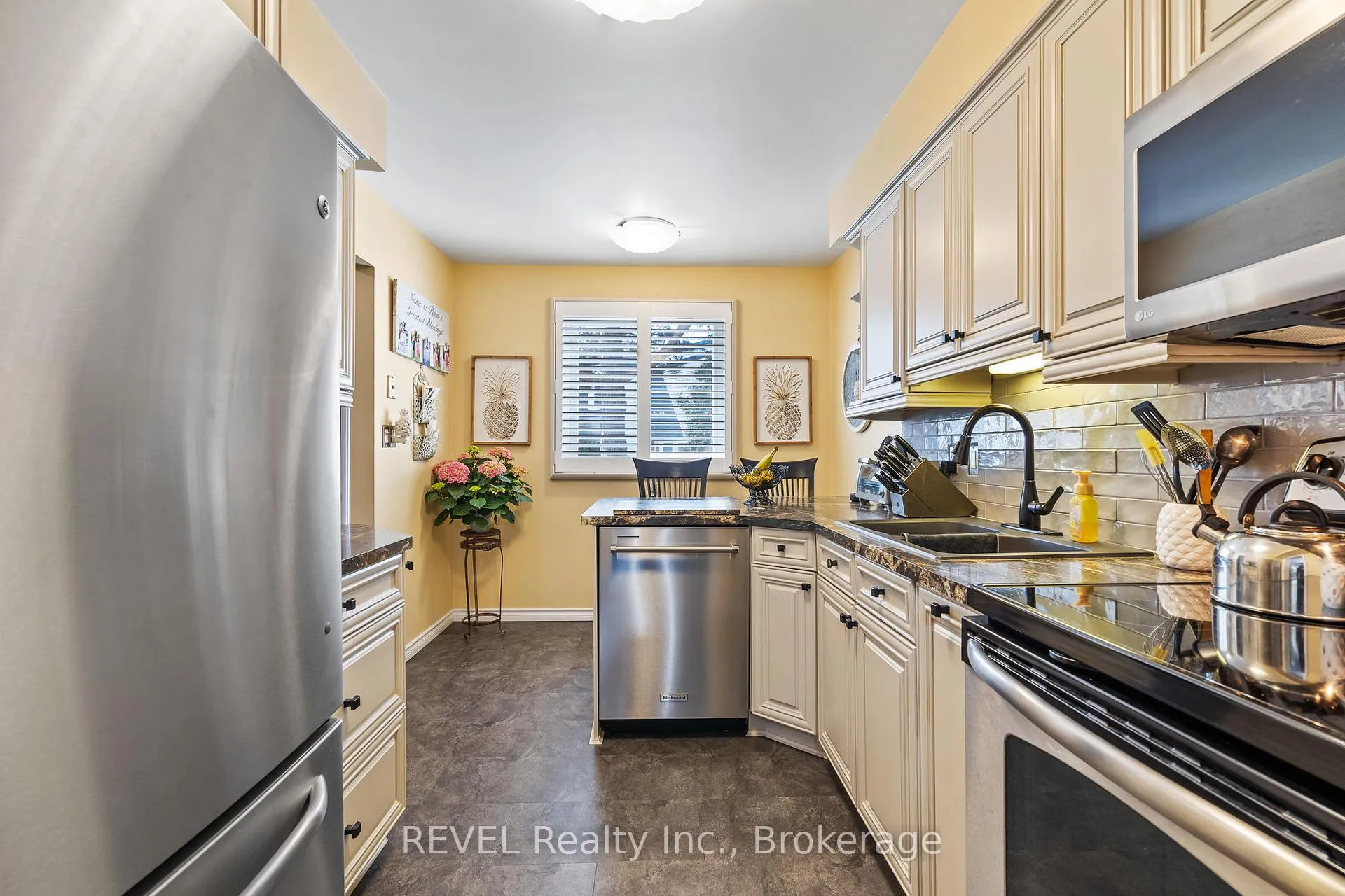 Photo 4 of Unit 42, 77 Linwell Road, St. Catharines, Lakeport — HOMEH