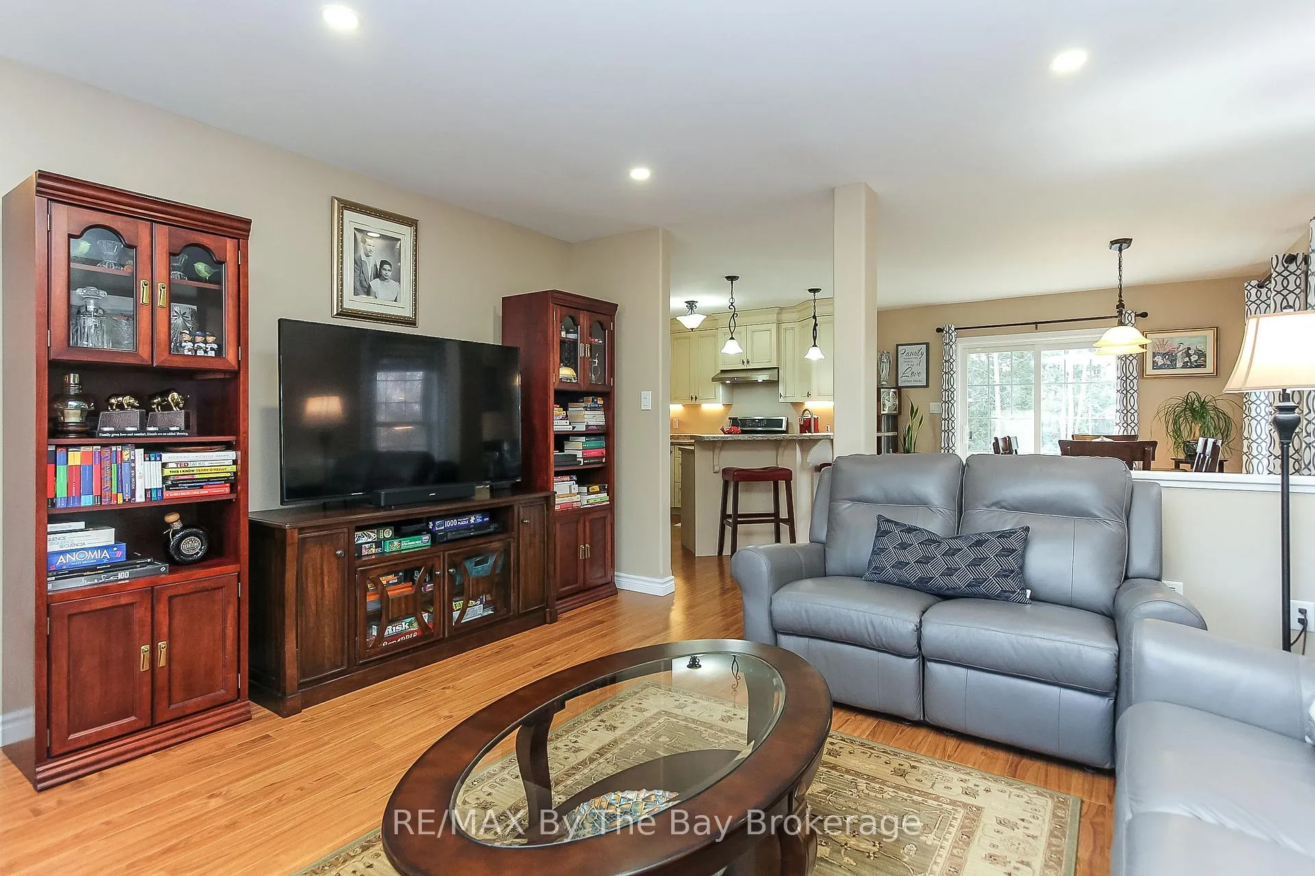 Photo 13 of 99 Lily Drive, Wasaga Beach — HOMEH