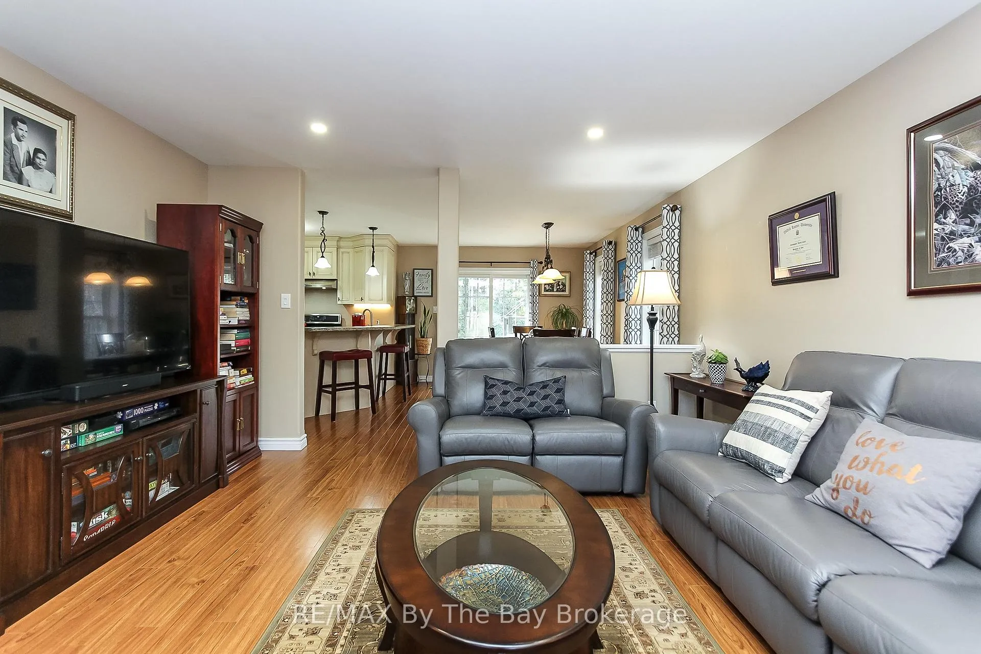 Photo 14 of 99 Lily Drive, Wasaga Beach — HOMEH