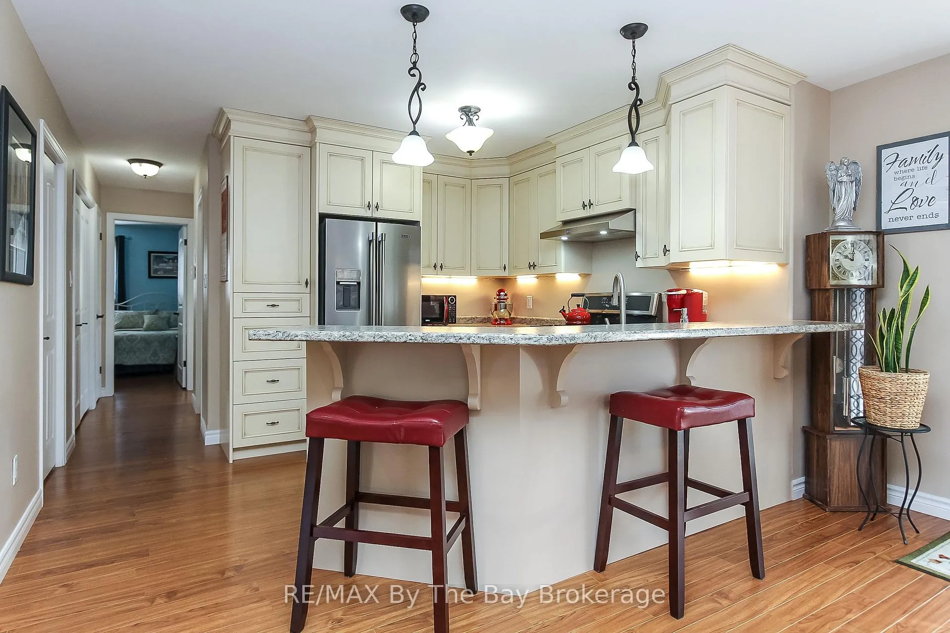 Photo 16 of 99 Lily Drive, Wasaga Beach — HOMEH