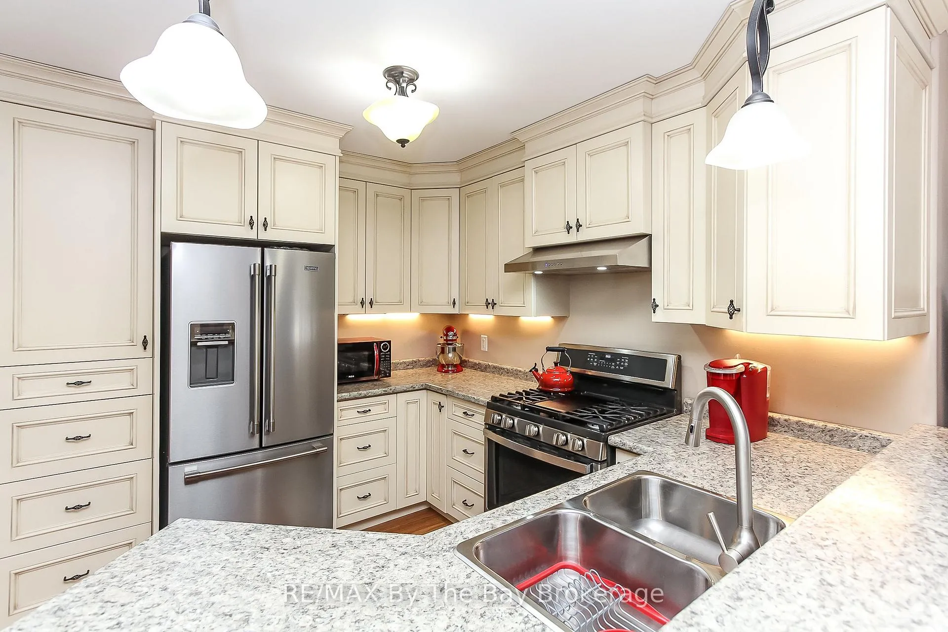 Photo 19 of 99 Lily Drive, Wasaga Beach — HOMEH