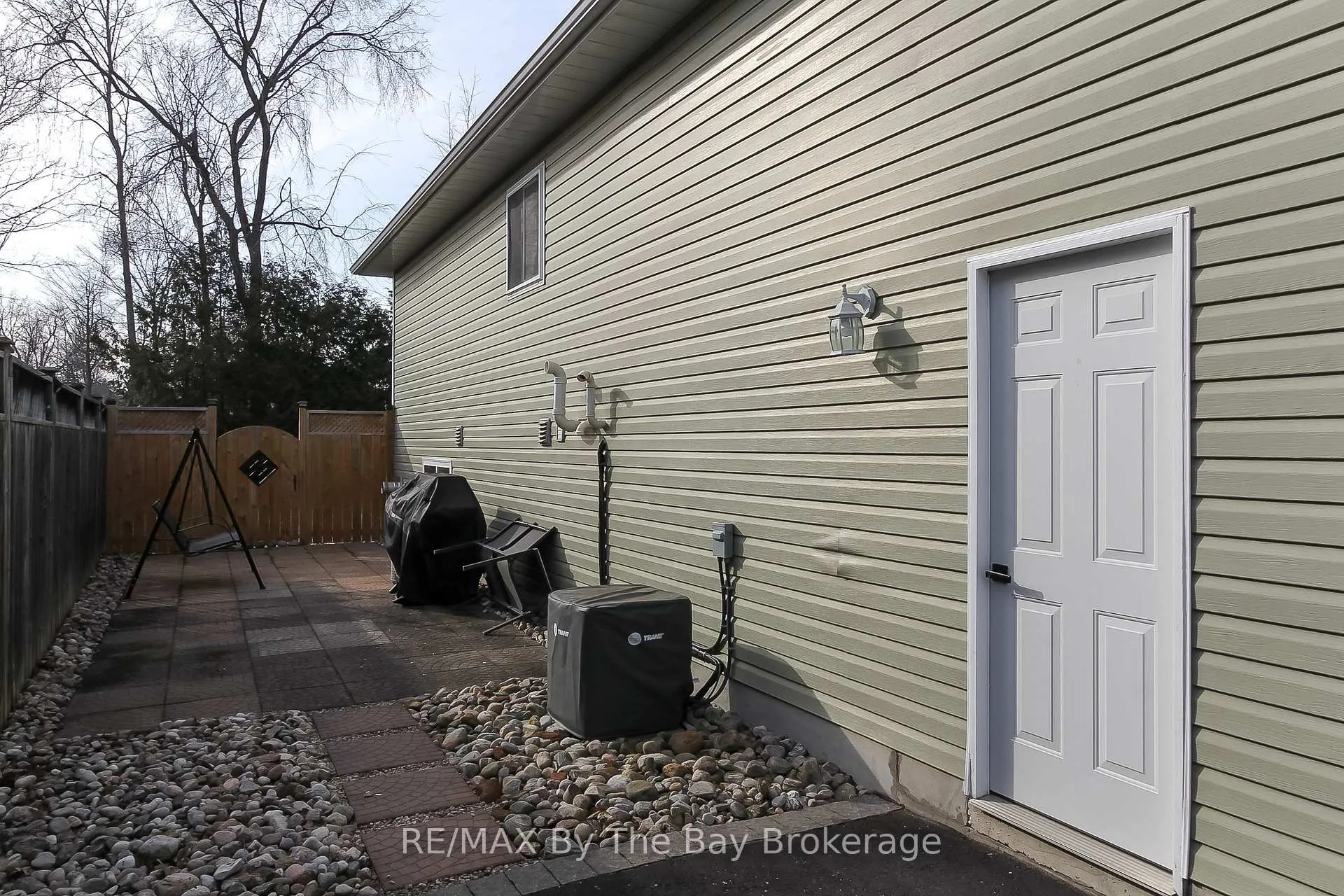 Photo 36 of 99 Lily Drive, Wasaga Beach — HOMEH