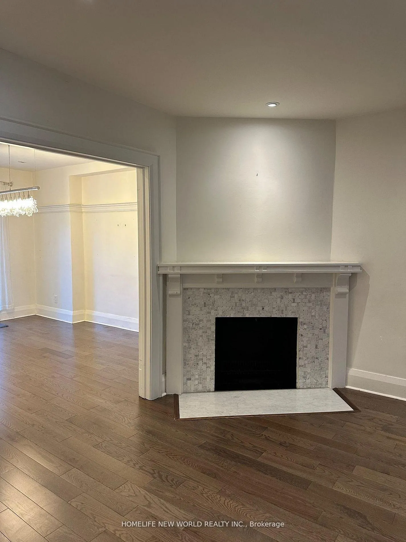 Photo 4 of 1621 Mount Pleasant Road, Toronto, Lawrence Park North — HOMEH