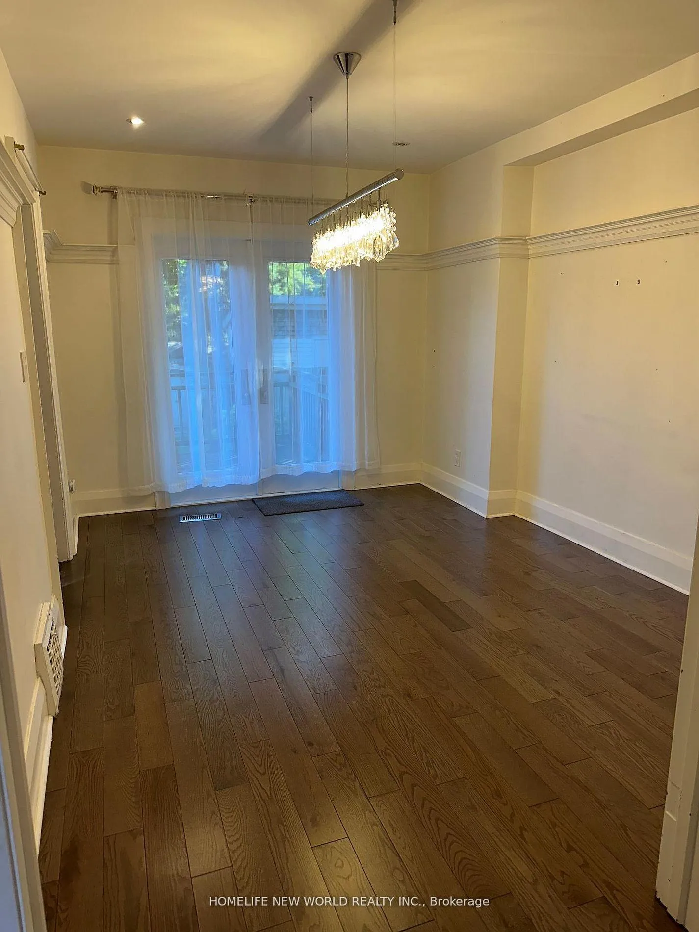 Photo 5 of 1621 Mount Pleasant Road, Toronto, Lawrence Park North — HOMEH