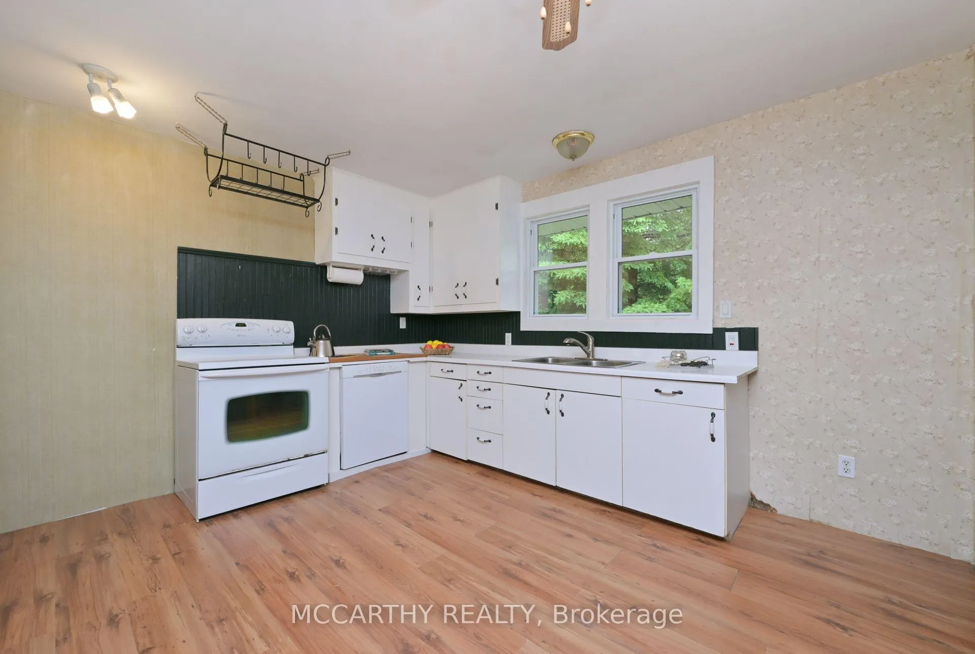 Photo 13 of 606095 River Road, Mulmur, Rural Mulmur — HOMEH
