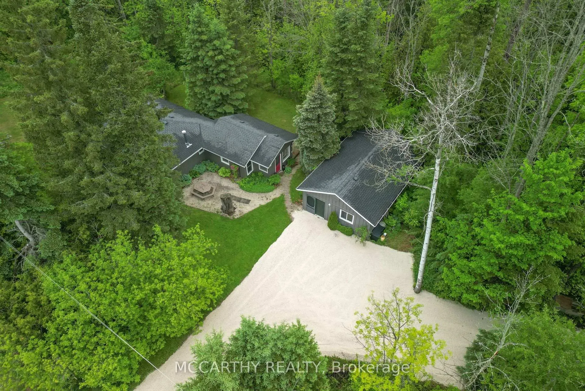 Photo 3 of 606095 River Road, Mulmur, Rural Mulmur — HOMEH