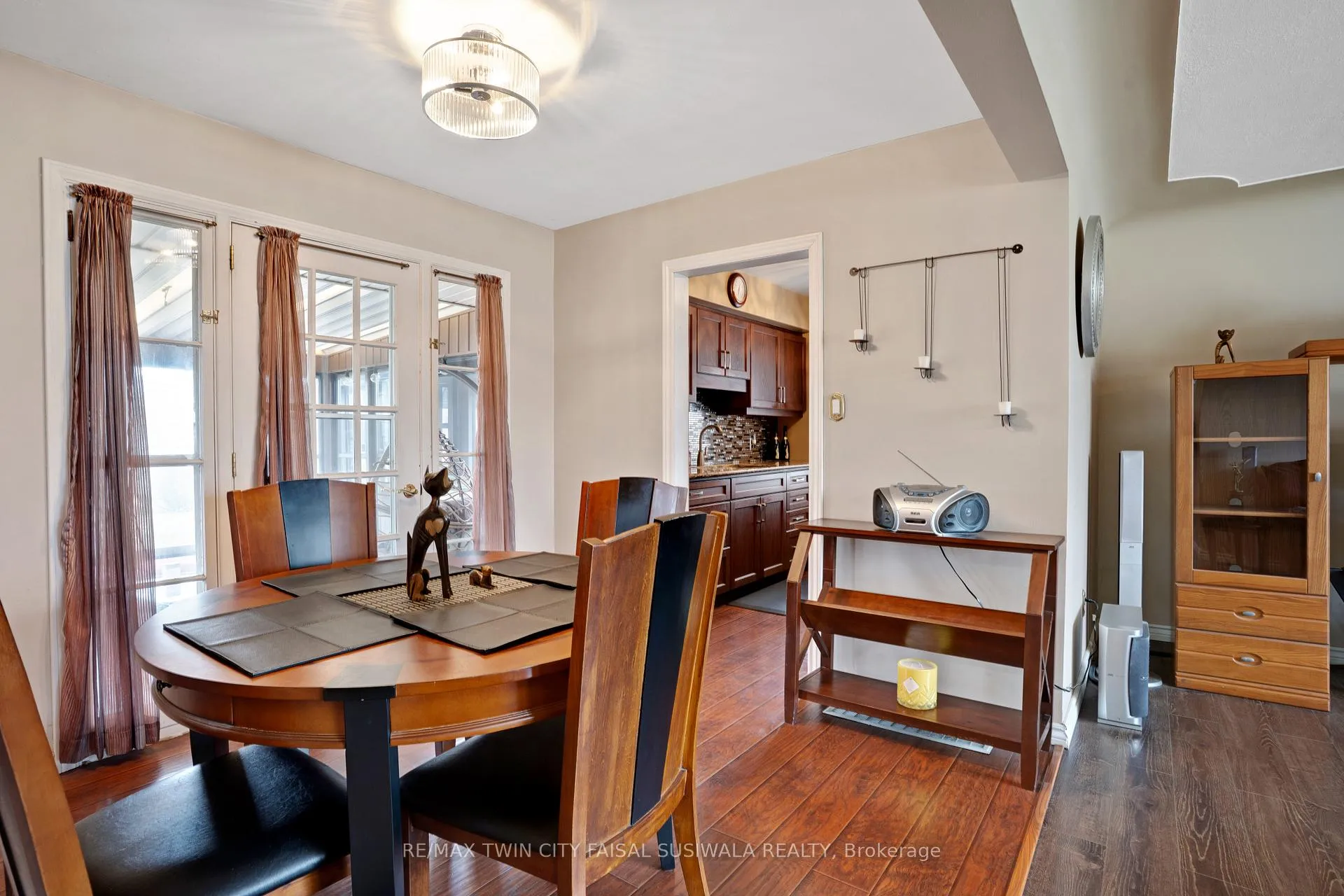 Photo 24 of 460 Bishop Street N, Cambridge — HOMEH