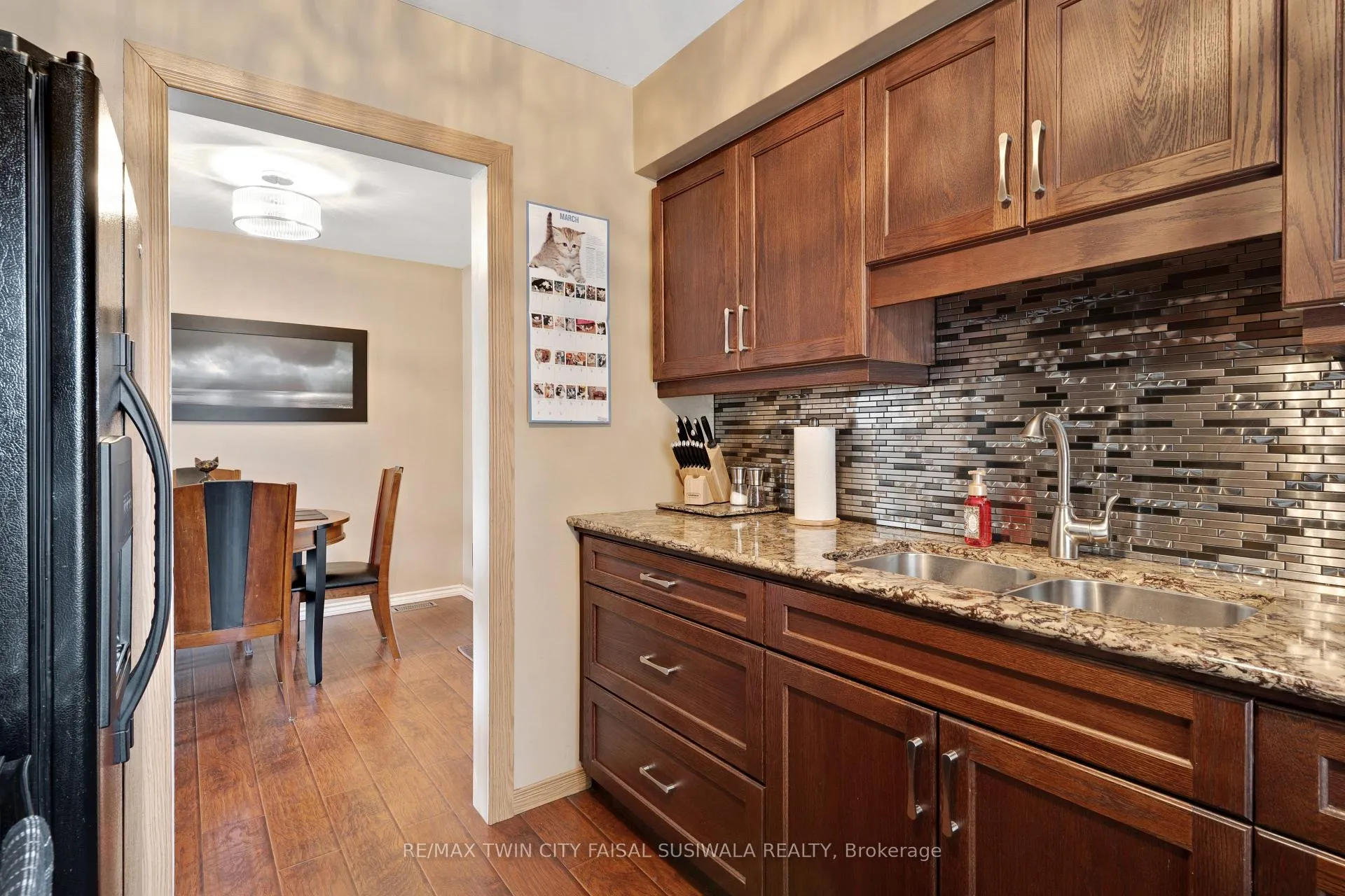 Photo 27 of 460 Bishop Street N, Cambridge — HOMEH