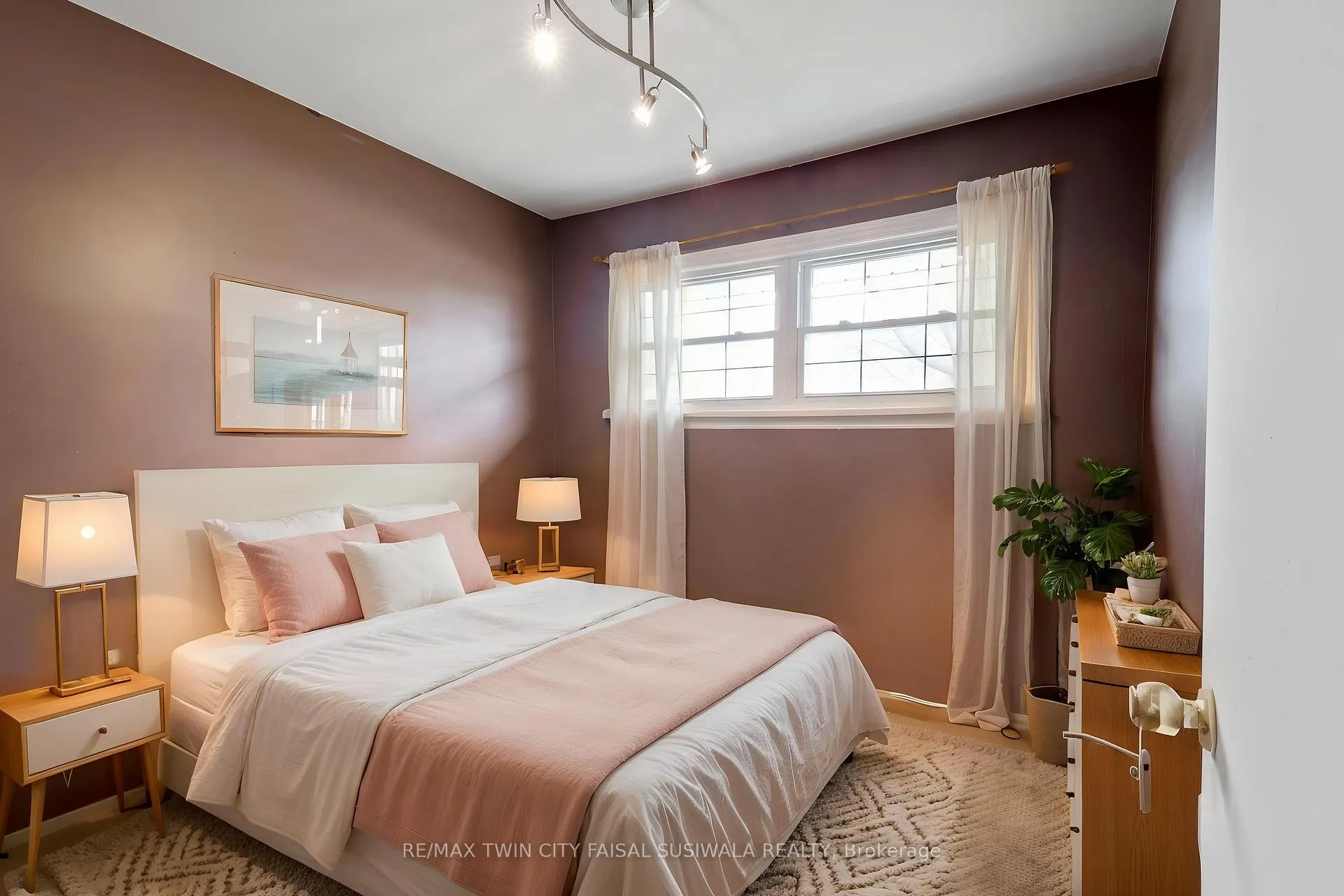 Photo 29 of 460 Bishop Street N, Cambridge — HOMEH