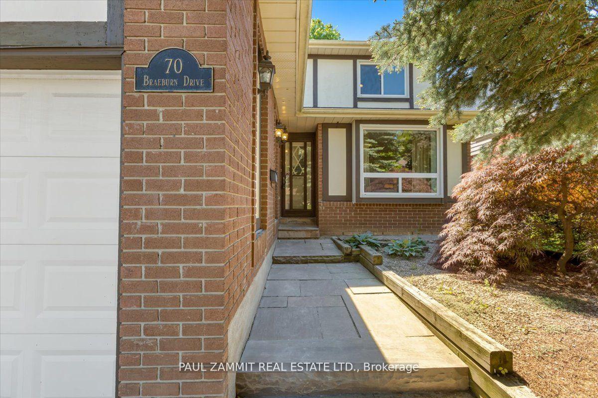 Photo 2 of 70 Braeburn Drive, Markham, Aileen-Willowbrook — HOMEH