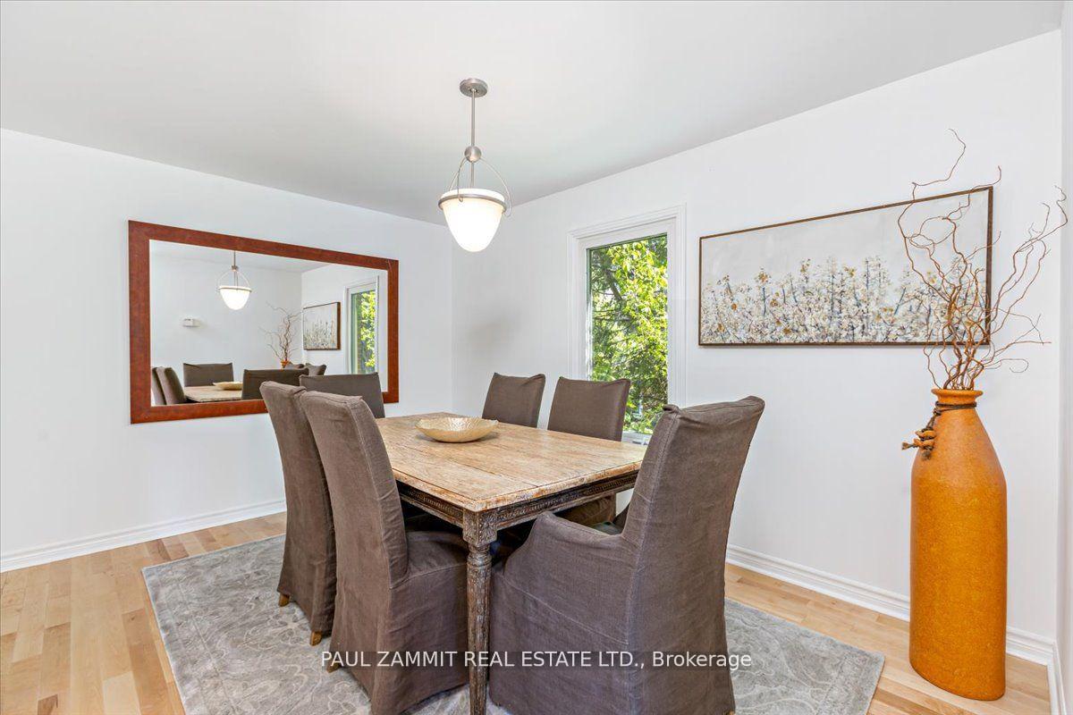 Photo 5 of 70 Braeburn Drive, Markham, Aileen-Willowbrook — HOMEH