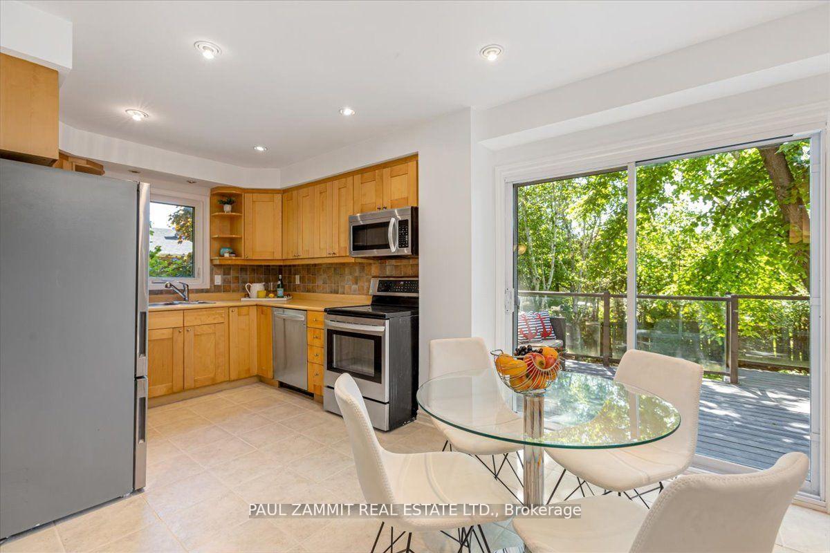 Photo 9 of 70 Braeburn Drive, Markham, Aileen-Willowbrook — HOMEH