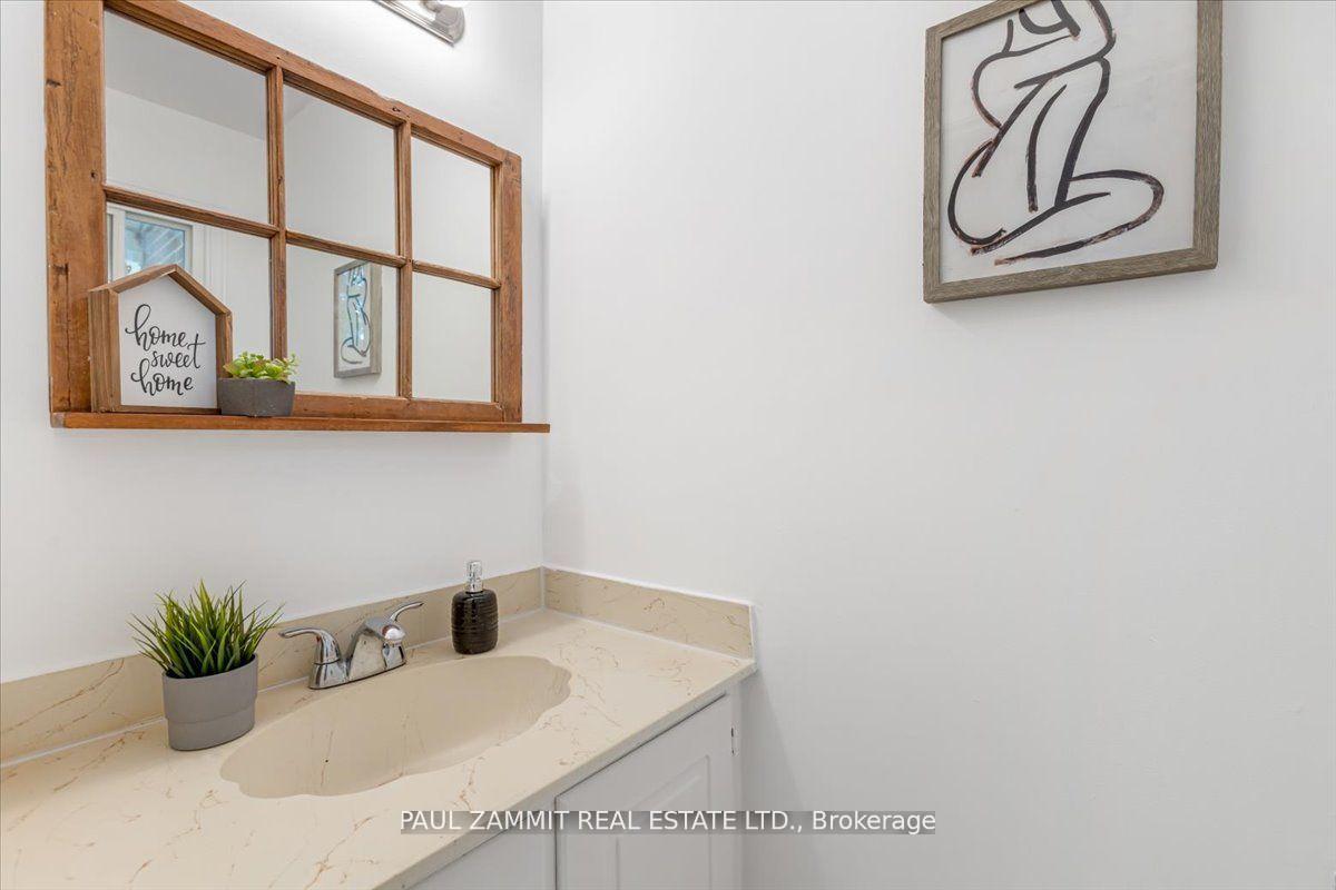 Photo 13 of 70 Braeburn Drive, Markham, Aileen-Willowbrook — HOMEH