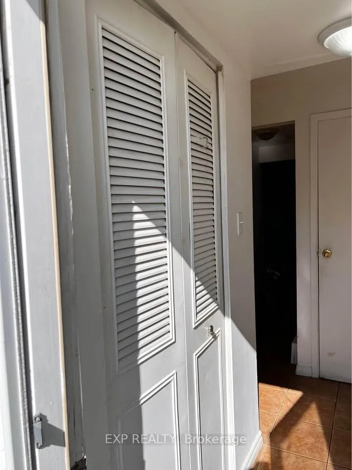 Photo 4 of Unit 24, 700 Paisley Road, Guelph, Willow West/Sugarbush/West Acres — HOMEH