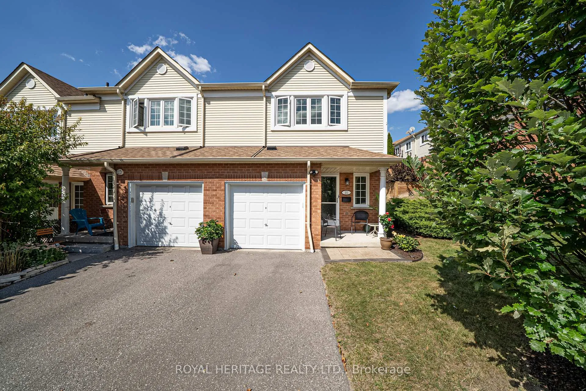 Photo 1 of Unit 201, 10 Bassett Boulevard, Whitby, Pringle Creek — HOMEH