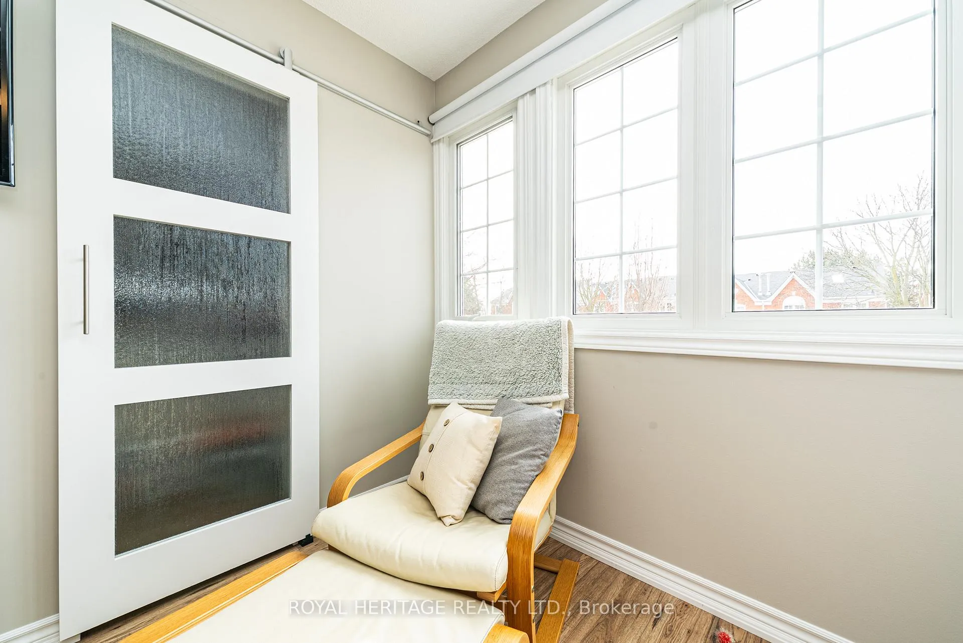 Photo 17 of Unit 201, 10 Bassett Boulevard, Whitby, Pringle Creek — HOMEH