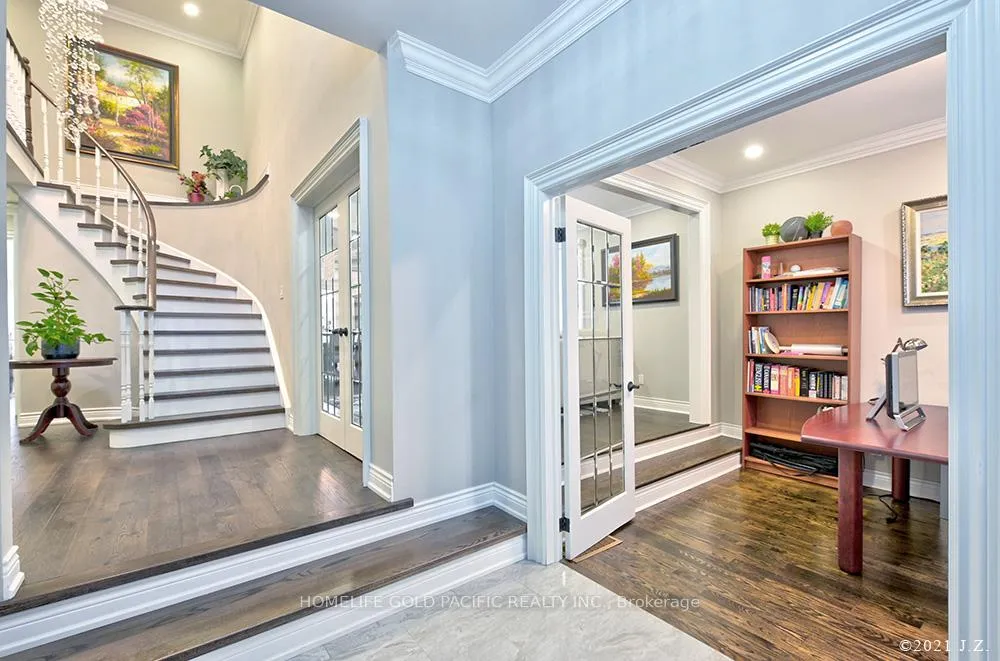 Photo 3 of 48 Havagal Crescent, Markham, Markville — HOMEH