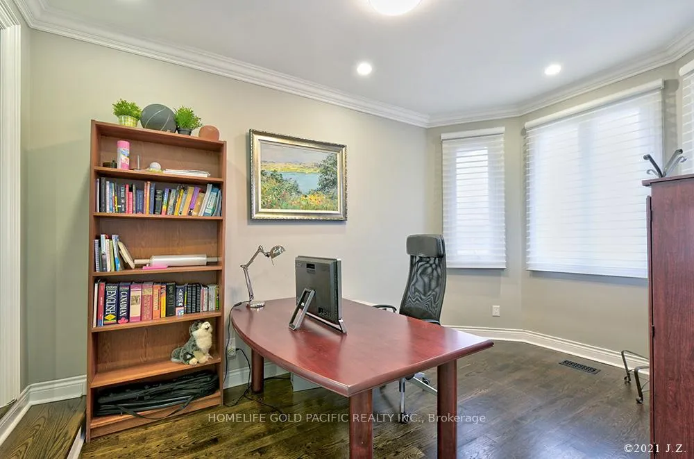 Photo 5 of 48 Havagal Crescent, Markham, Markville — HOMEH