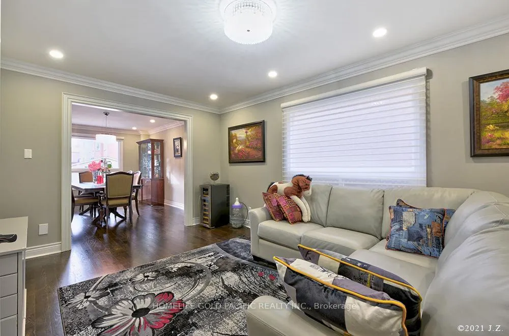 Photo 6 of 48 Havagal Crescent, Markham, Markville — HOMEH