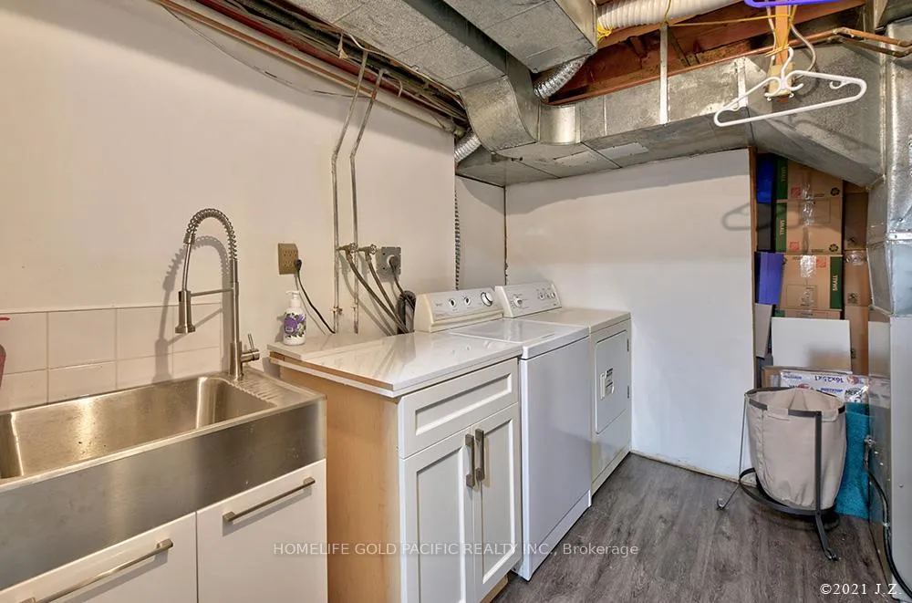 Photo 38 of 48 Havagal Crescent, Markham, Markville — HOMEH