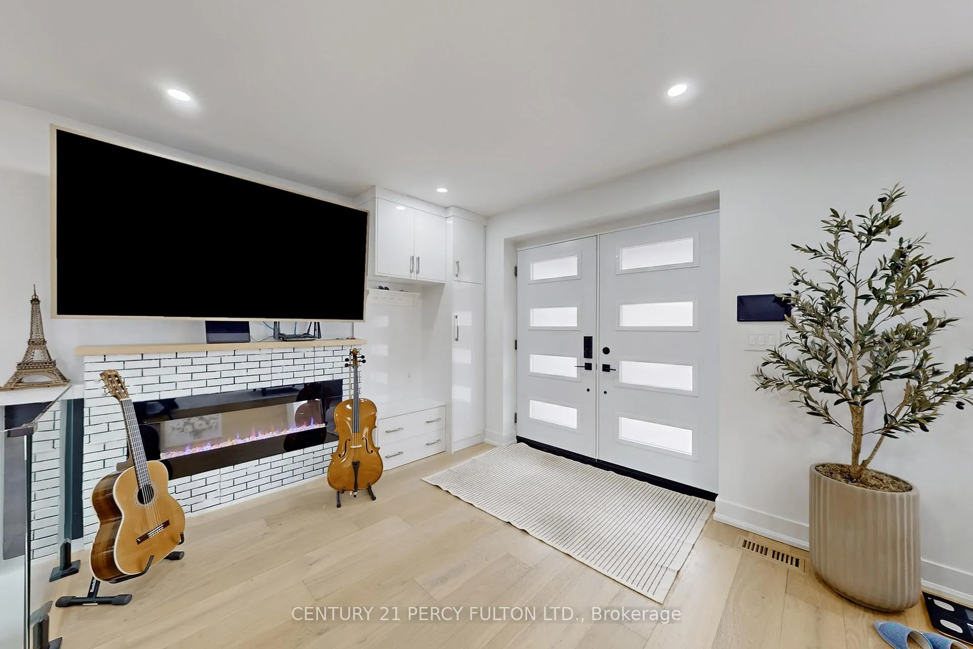 Photo 27 of 26 Farley Crescent, Etobicoke, Willowridge-Martingrove-Richview — HOMEH