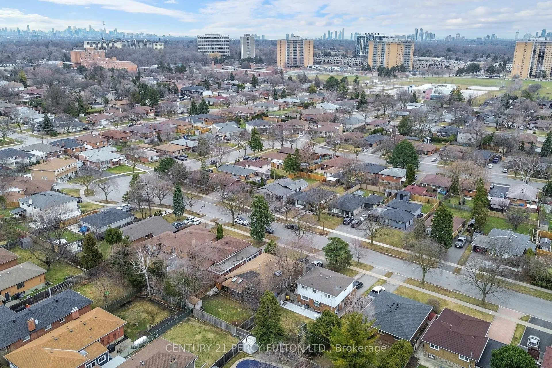 Photo 47 of 26 Farley Crescent, Etobicoke, Willowridge-Martingrove-Richview — HOMEH