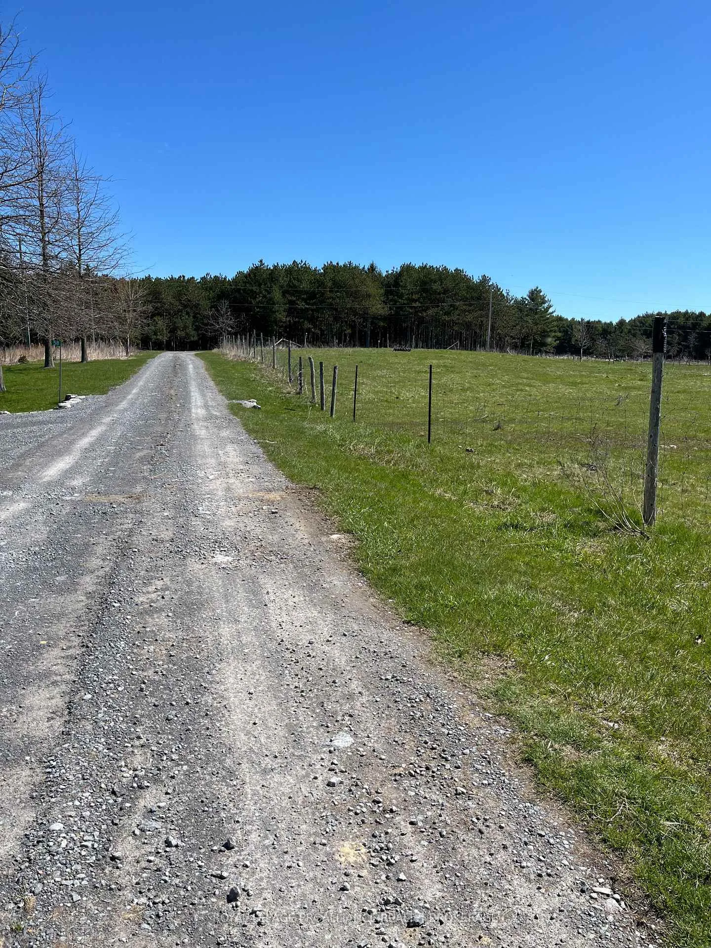 Photo 10 of 62 School House Road, Central Frontenac, Frontenac Centre — HOMEH