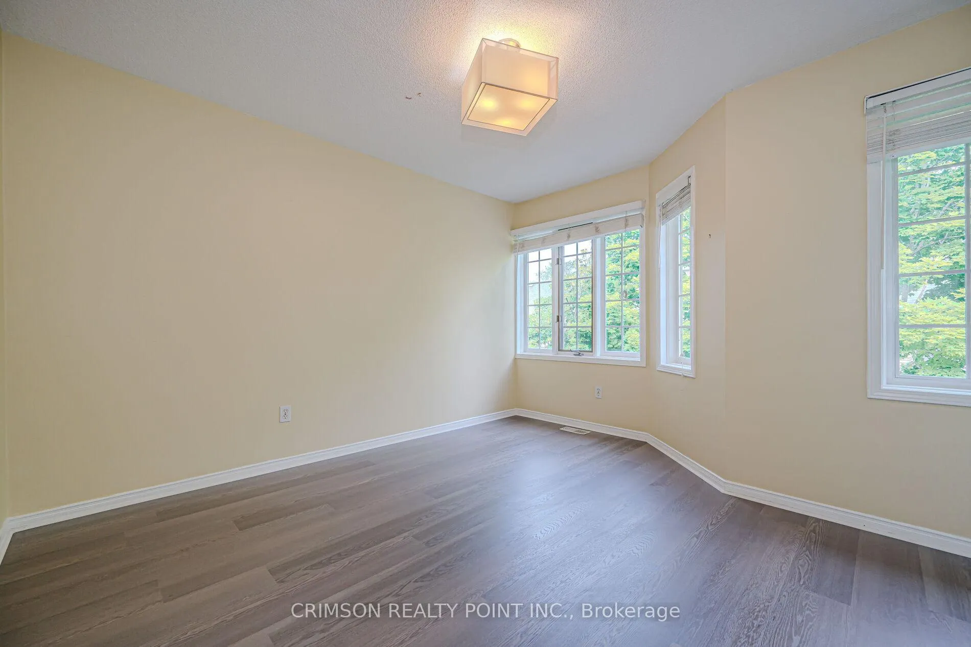 Photo 9 of Unit 7, 266 Limeridge Road E, Hamilton, Bruleville — HOMEH