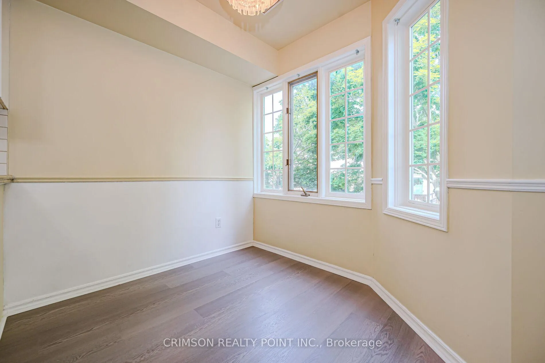 Photo 21 of Unit 7, 266 Limeridge Road E, Hamilton, Bruleville — HOMEH