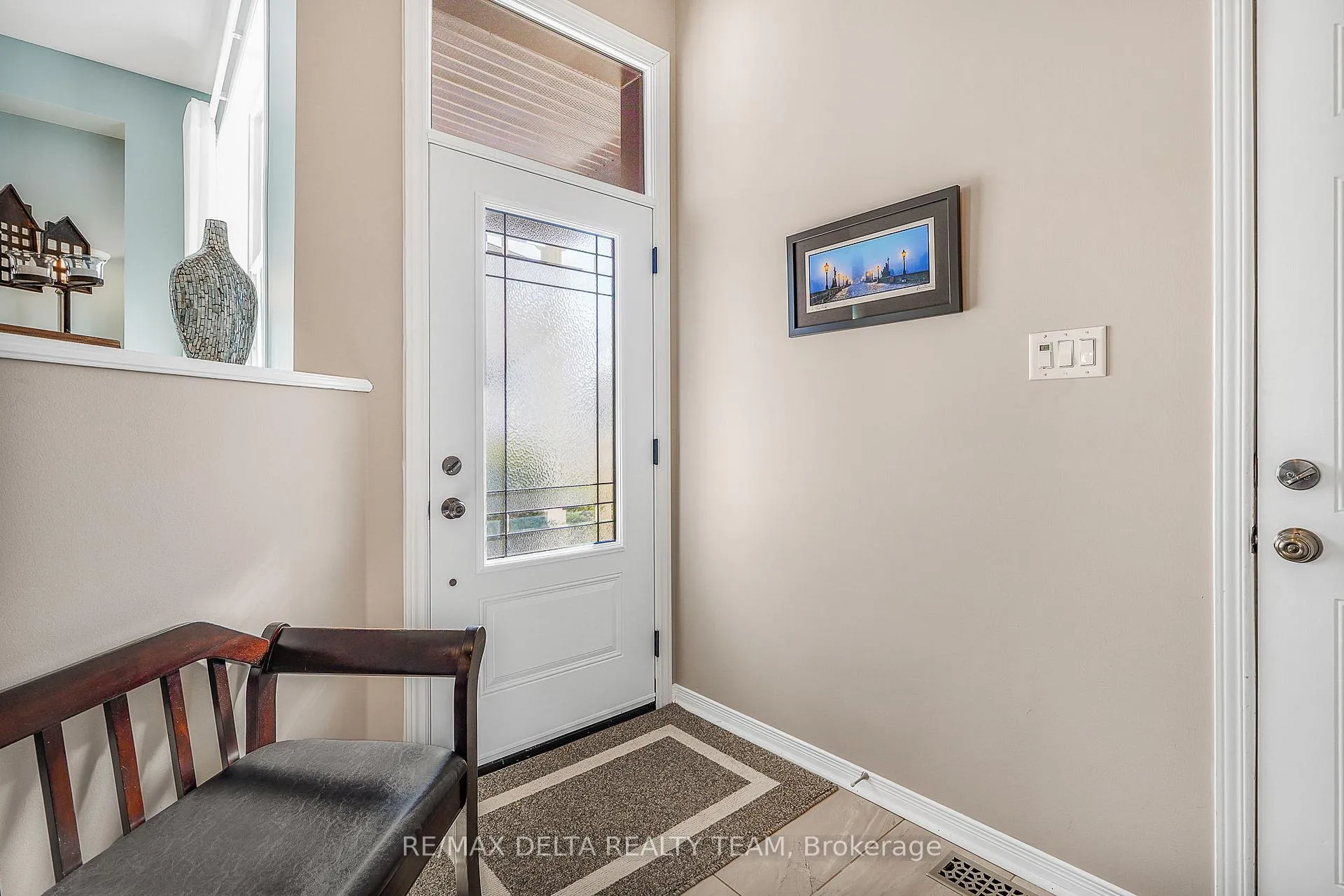 Photo 4 of 1021 Fieldfair Way, Ottawa, Notting Hill/Summerside — HOMEH