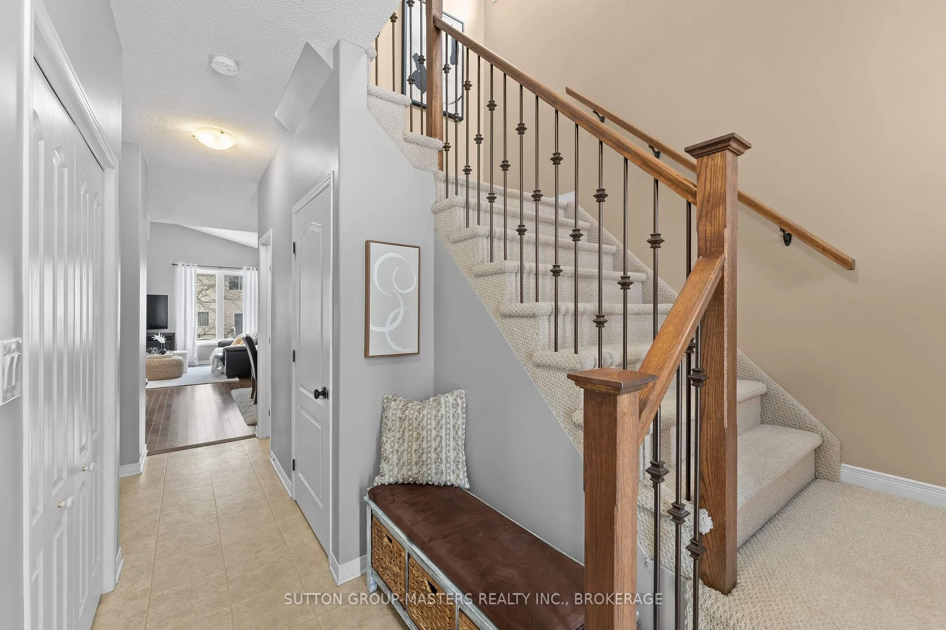 Photo 4 of 1606 Crimson Crescent, Kingston, City Northwest — HOMEH