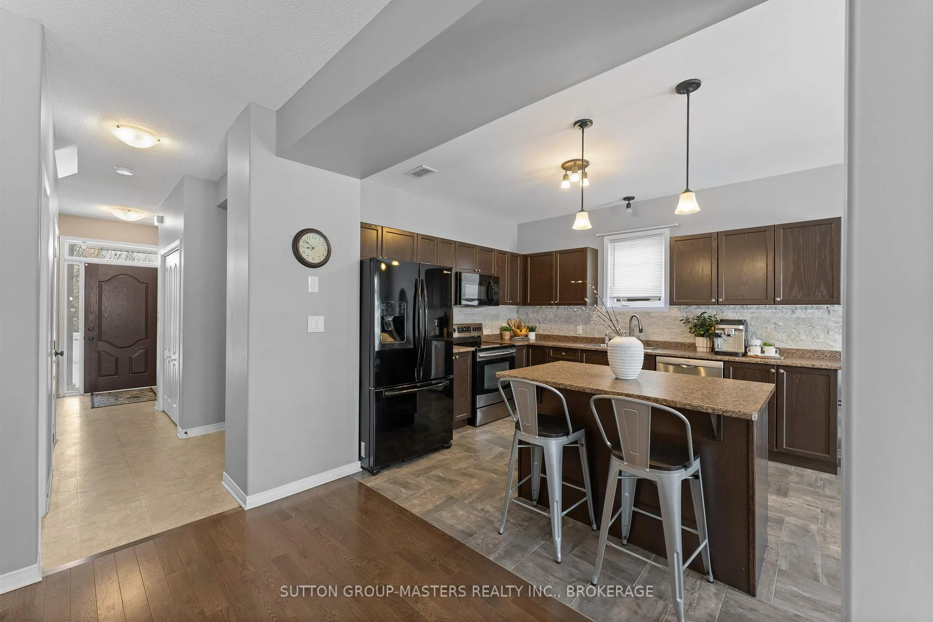 Photo 8 of 1606 Crimson Crescent, Kingston, City Northwest — HOMEH