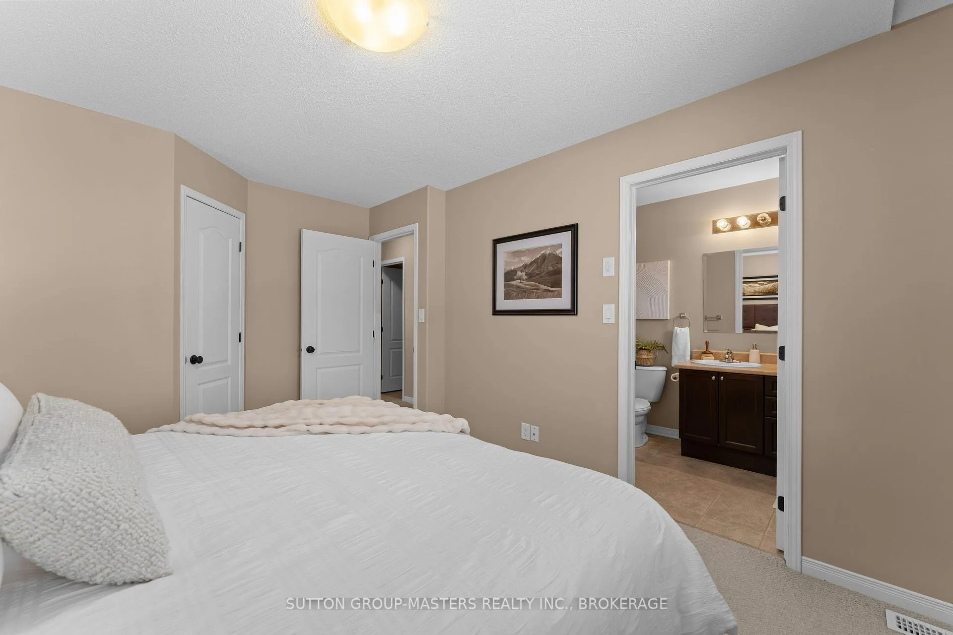 Photo 21 of 1606 Crimson Crescent, Kingston, City Northwest — HOMEH