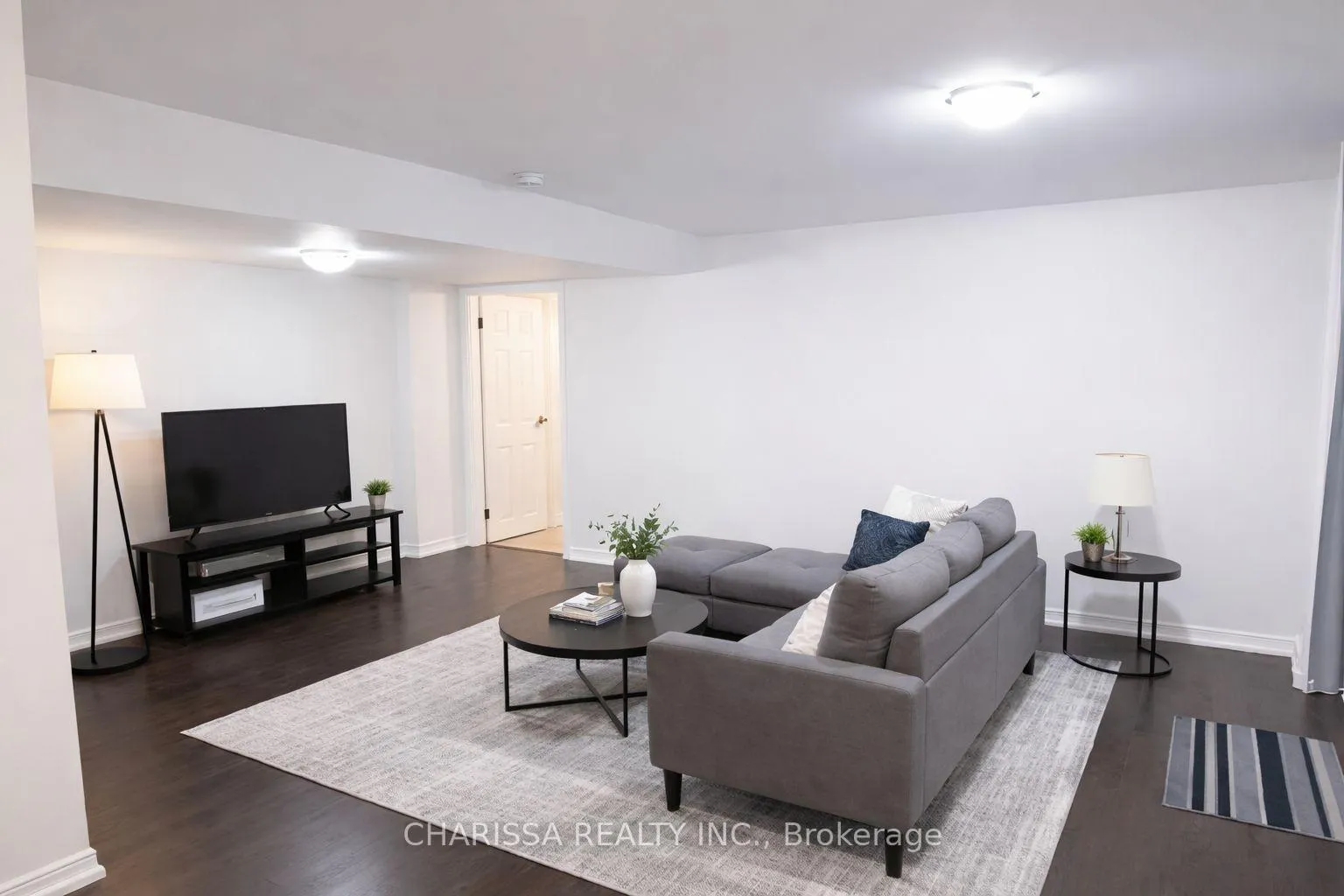 Photo 3 of 95 Baffin Crescent, Brampton, Northwest Brampton — HOMEH