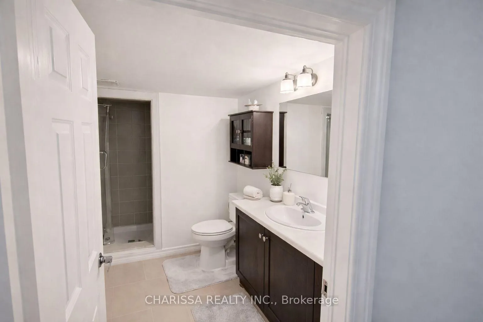Photo 5 of 95 Baffin Crescent, Brampton, Northwest Brampton — HOMEH