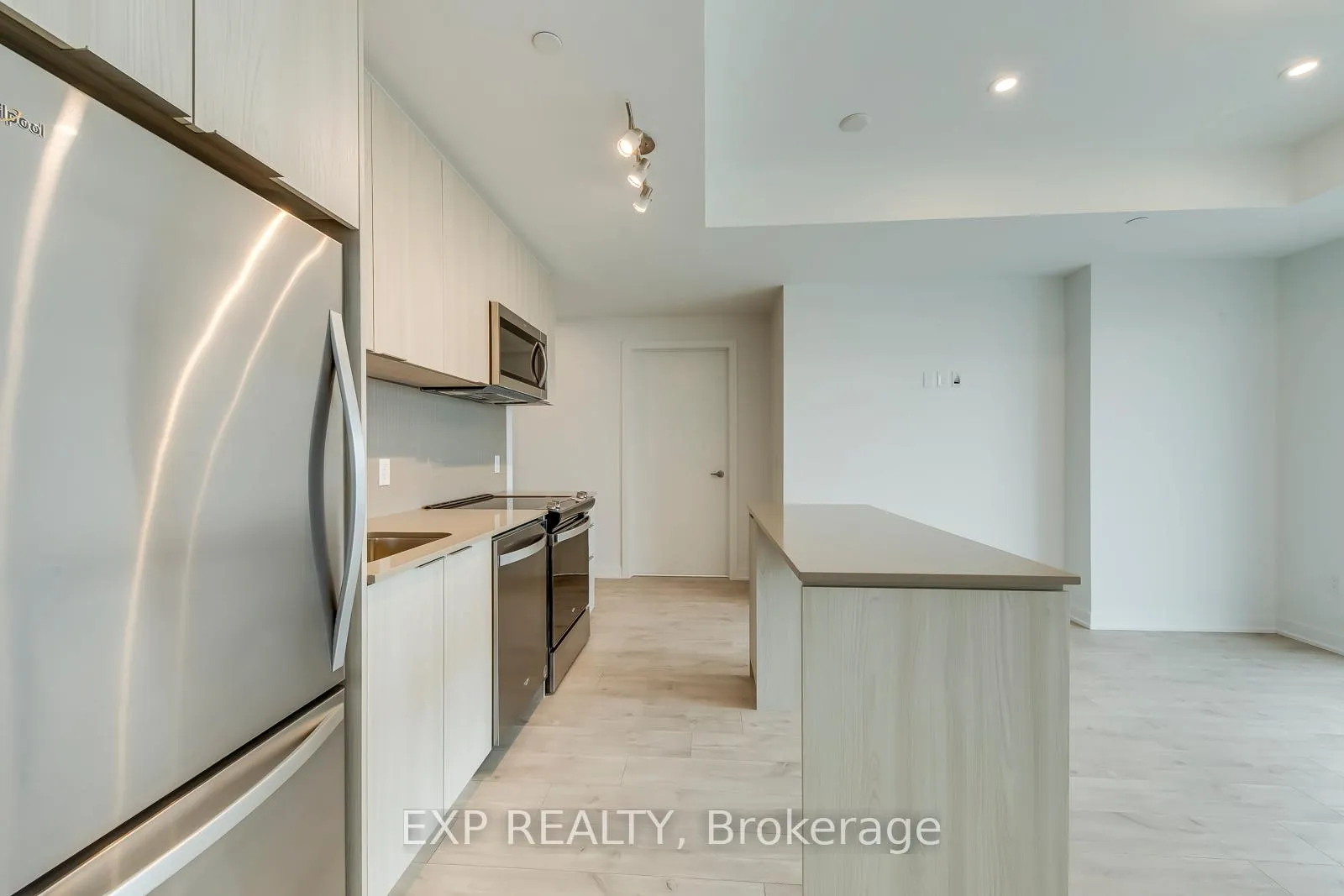 Photo 11 of Unit 506, 770 Whitlock Avenue, Milton, Cobban — HOMEH