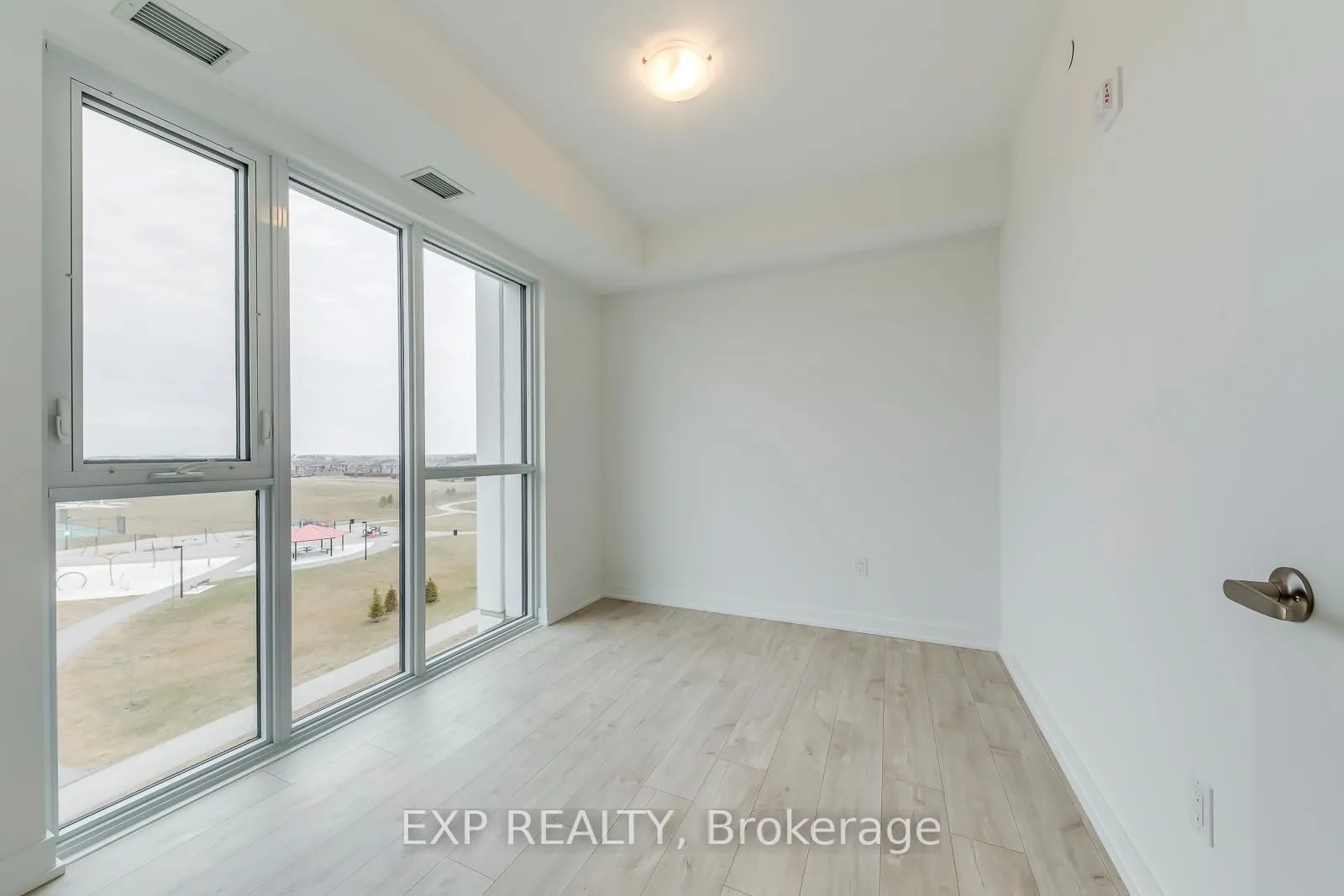 Photo 23 of Unit 506, 770 Whitlock Avenue, Milton, Cobban — HOMEH
