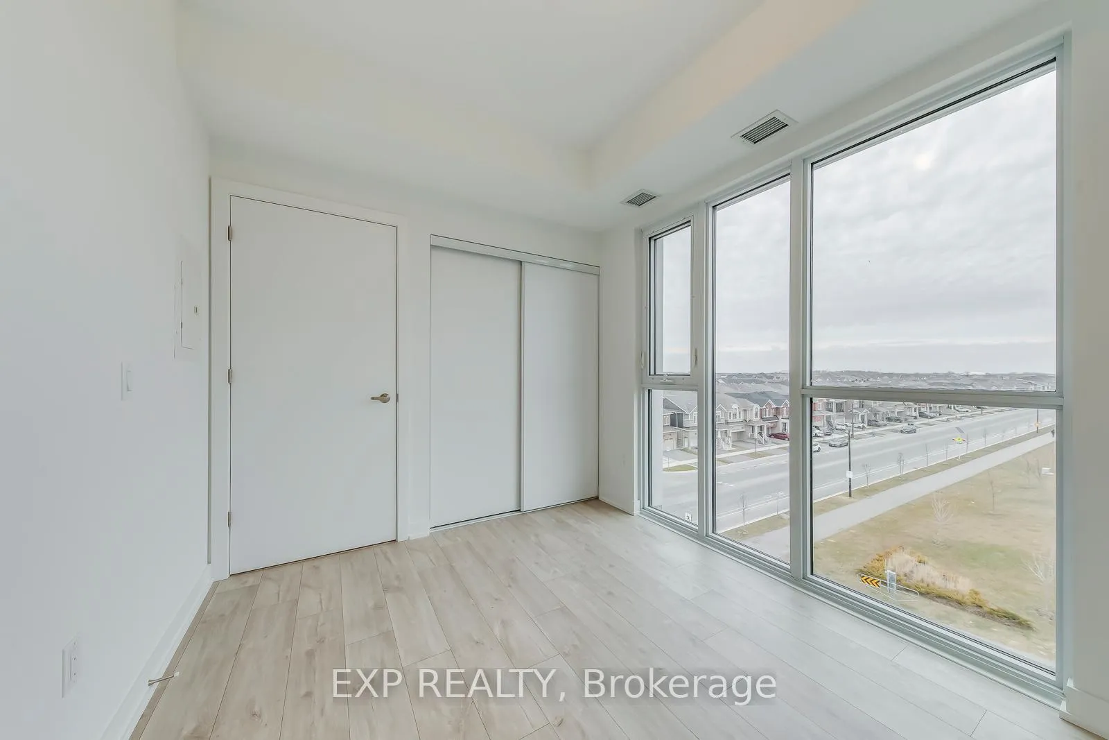 Photo 24 of Unit 506, 770 Whitlock Avenue, Milton, Cobban — HOMEH