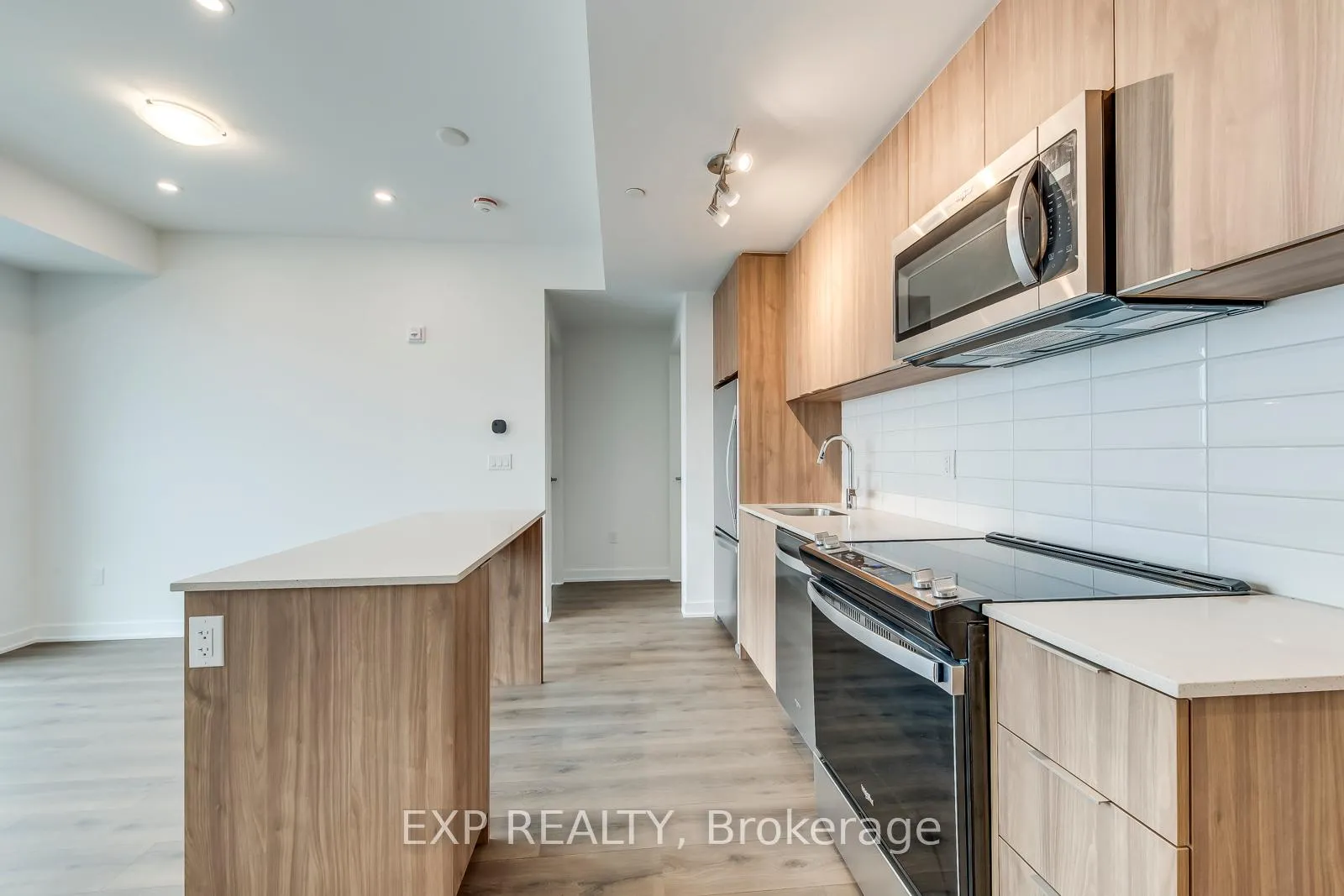 Photo 12 of Unit 606, 770 Whitlock Avenue, Milton, Cobban — HOMEH