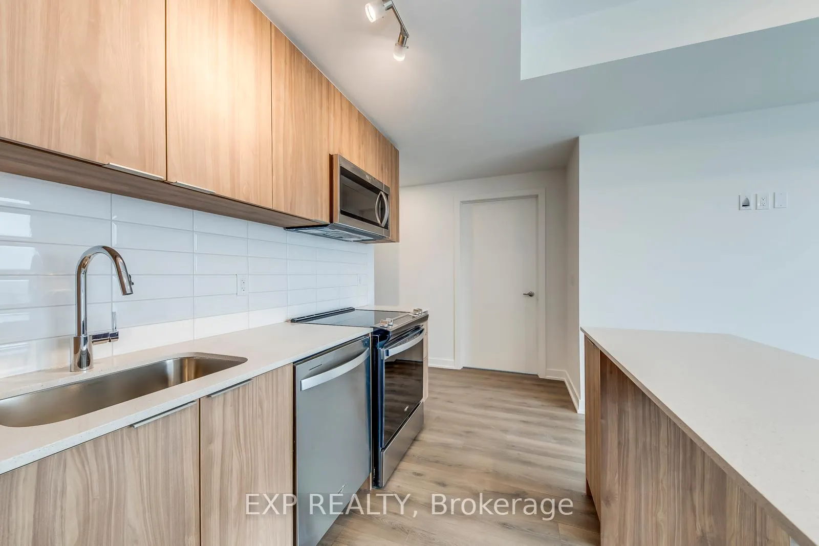 Photo 15 of Unit 606, 770 Whitlock Avenue, Milton, Cobban — HOMEH