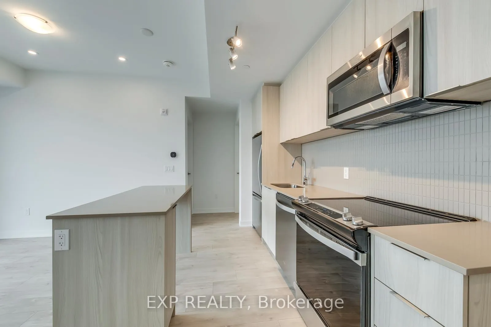 Photo 9 of Unit 706, 770 Whitlock Avenue, Milton, Cobban — HOMEH