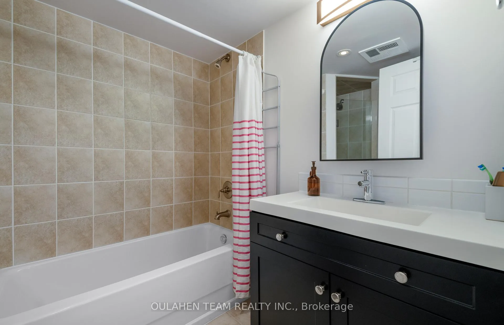 Photo 14 of Unit 516, 225 Wellesley Street E, Toronto, Cabbagetown-South St. James Town — HOMEH