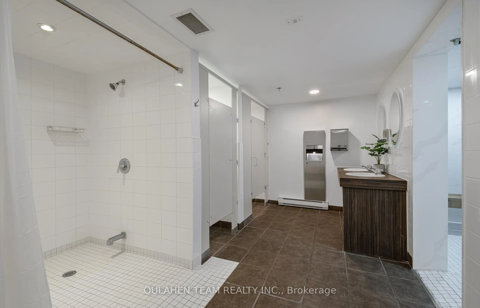 Photo 33 of Unit 516, 225 Wellesley Street E, Toronto, Cabbagetown-South St. James Town — HOMEH