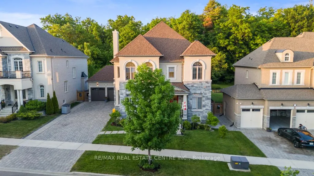 Photo 3 of 10 Crown Forest Court, Brampton, Bram West — HOMEH
