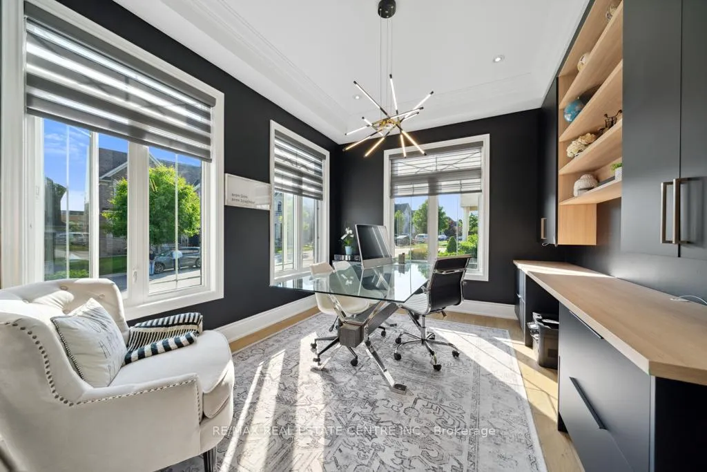 Photo 8 of 10 Crown Forest Court, Brampton, Bram West — HOMEH