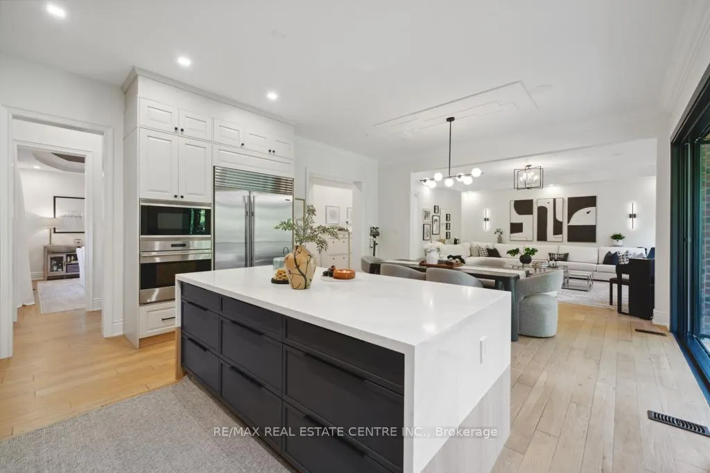 Photo 15 of 10 Crown Forest Court, Brampton, Bram West — HOMEH