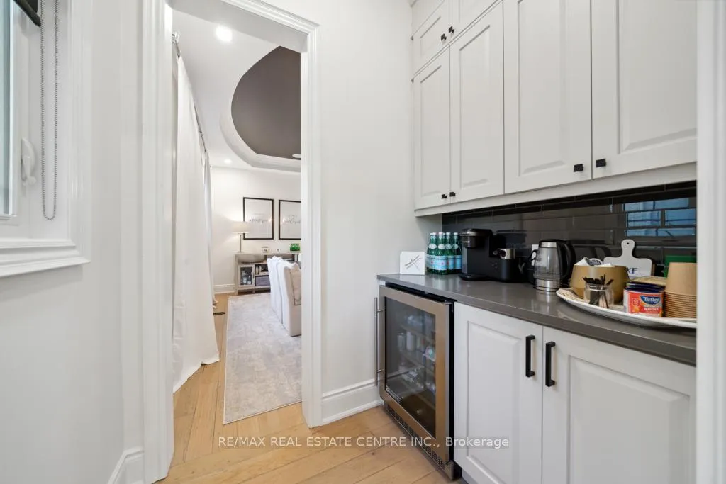 Photo 17 of 10 Crown Forest Court, Brampton, Bram West — HOMEH