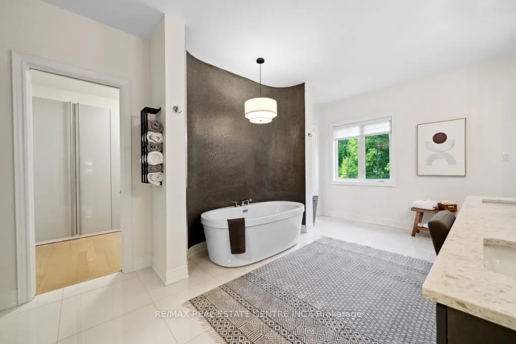 Photo 28 of 10 Crown Forest Court, Brampton, Bram West — HOMEH