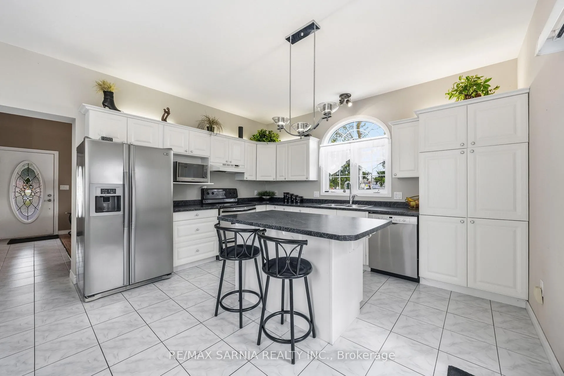 Photo 9 of 173 Paget Street, St. Clair — HOMEH